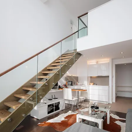 아파트 Skau Eurovea Duplex Danube Exclusive View Free Parking *