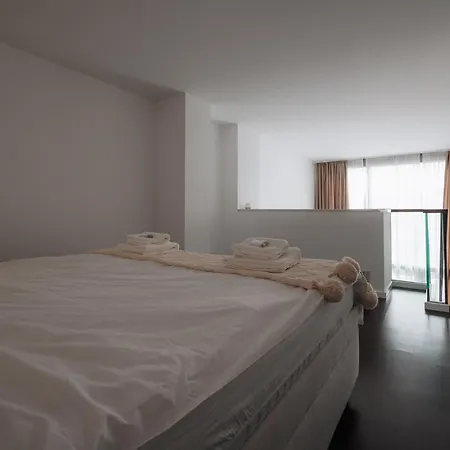 Skau Eurovea Duplex Danube Exclusive View Free Parking Апартаменти