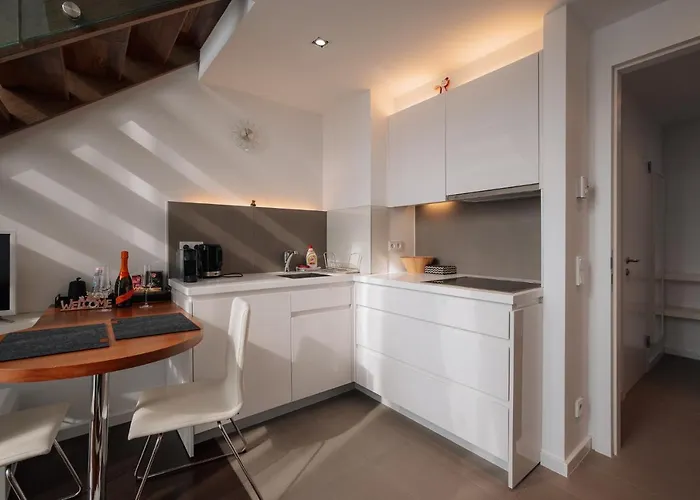 Апартаменти Skau Eurovea Duplex Danube Exclusive View Free Parking *