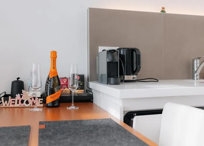 Skau Eurovea Duplex Danube Exclusive View Free Parking Апартаменти